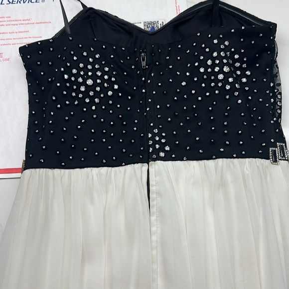 City Triangles black and white dress teen .. youth - Picture 3 of 4